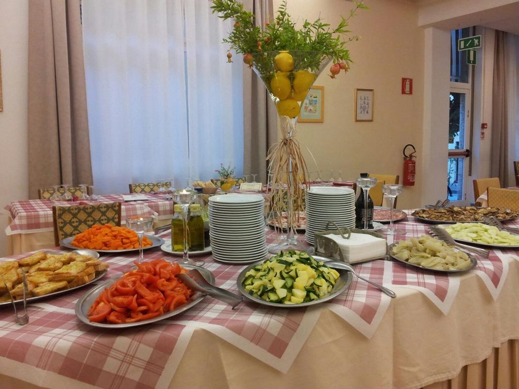 Hotel Butterfly Montecatini Terme Dış mekan fotoğraf