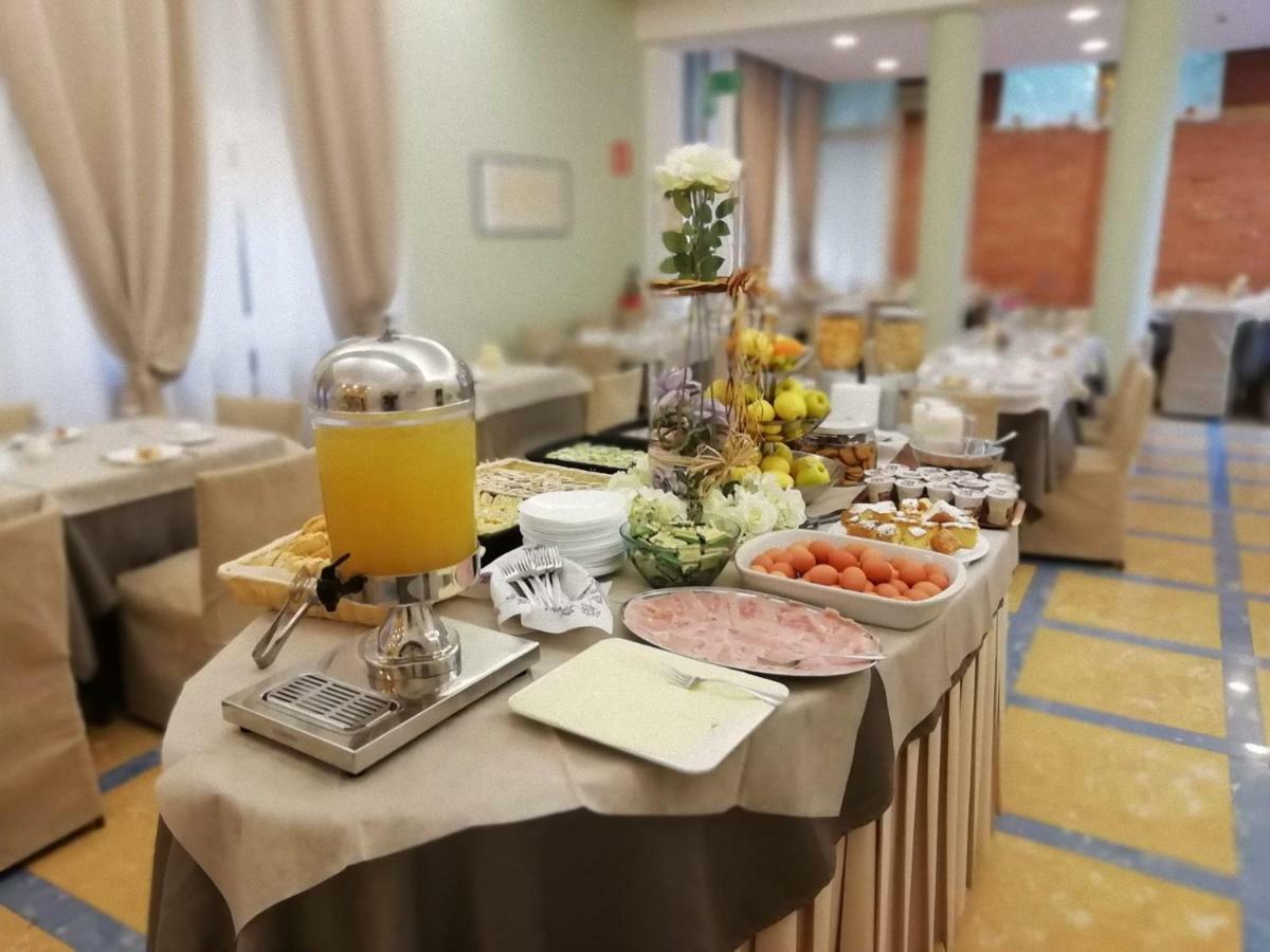 Hotel Butterfly Montecatini Terme Dış mekan fotoğraf